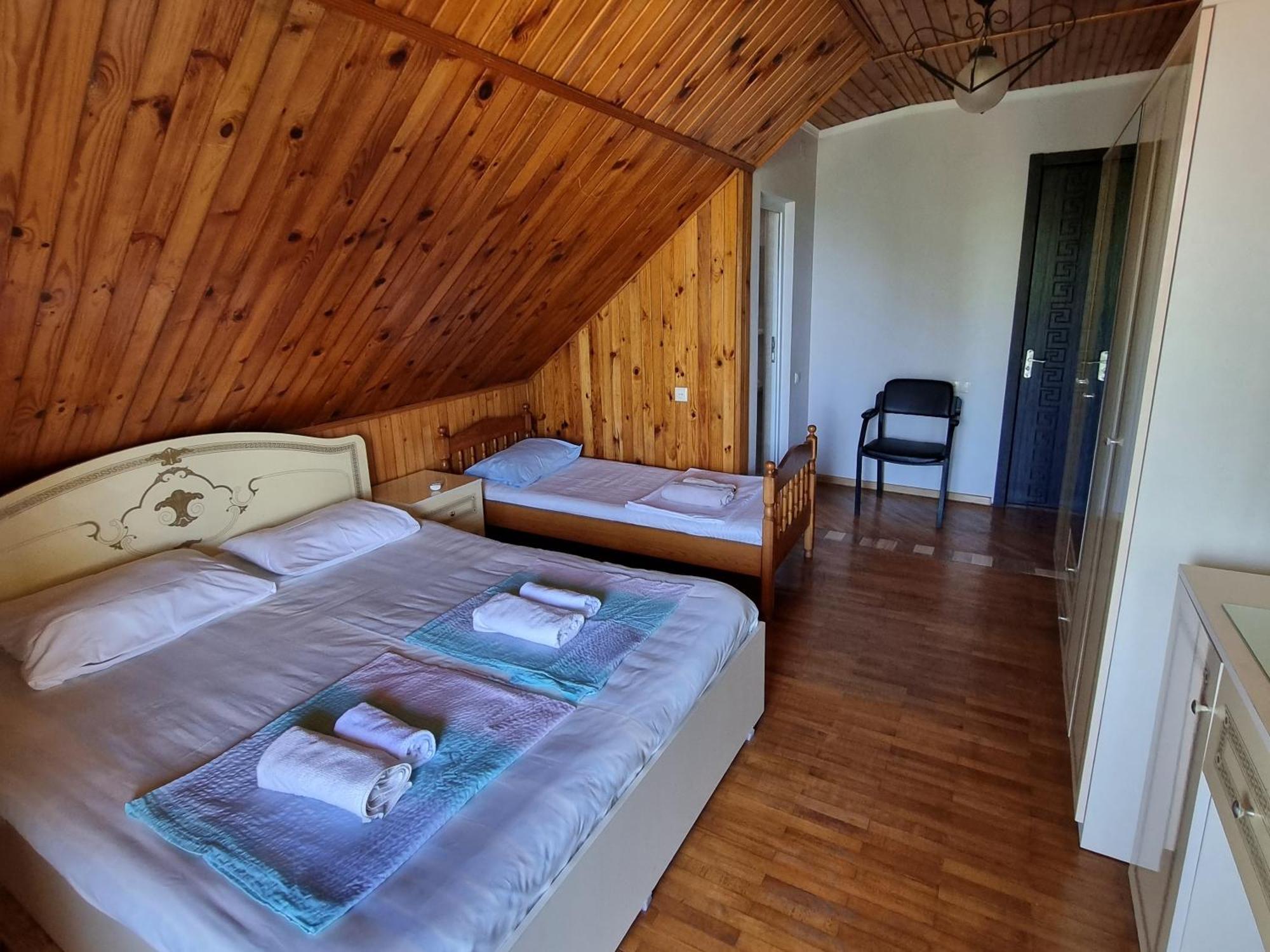 Hotel David Dali House Batumi Exterior foto
