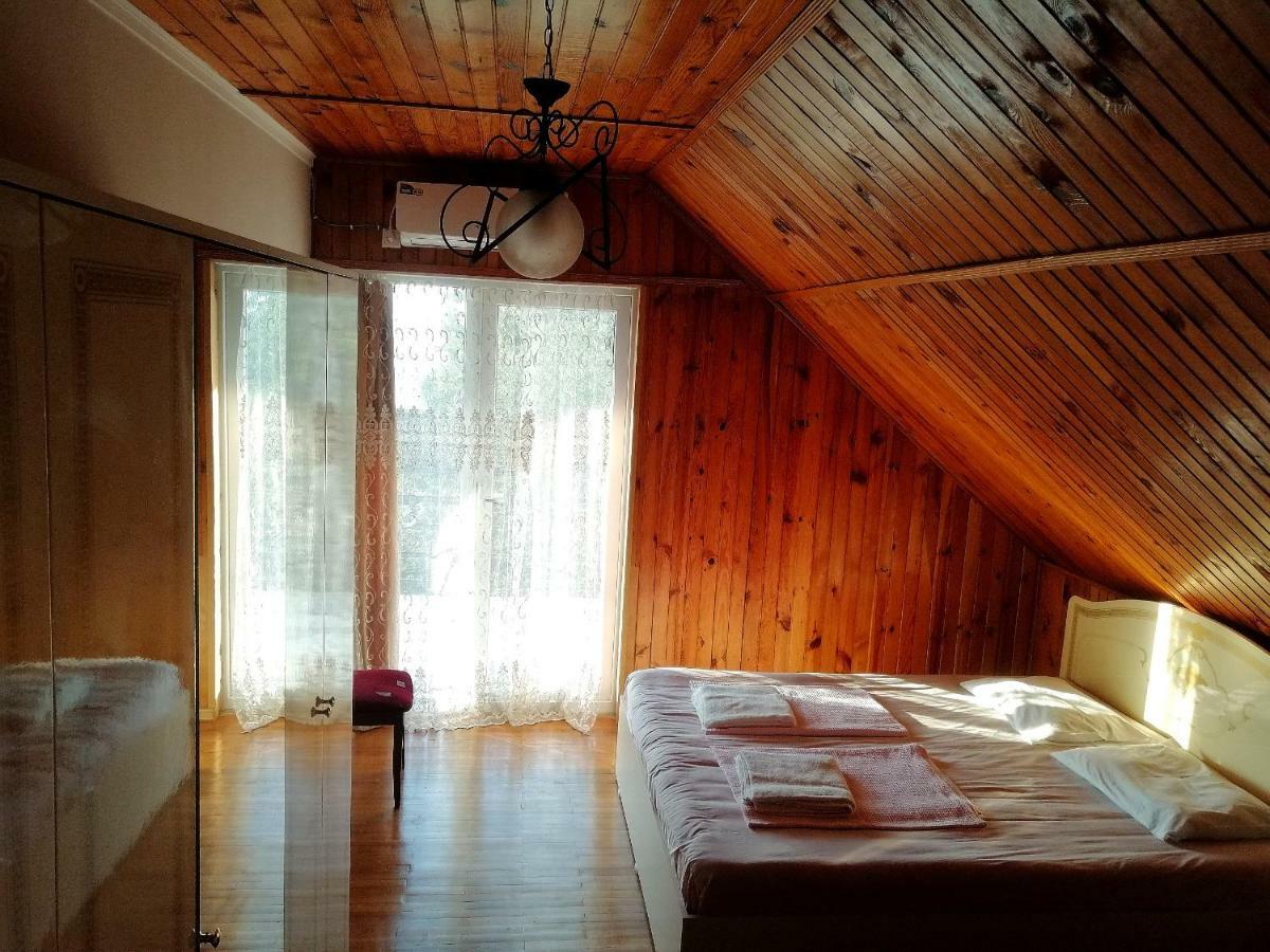 Hotel David Dali House Batumi Exterior foto